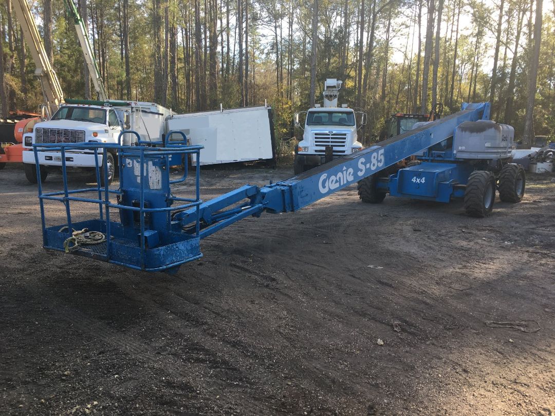 2002 GENIE S 85 - Image 2